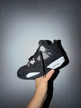 Men Jordan 4 White thunders